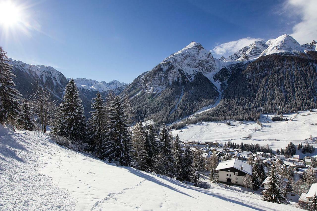Apartmán Chesa Dominium Bergün Exteriér fotografie